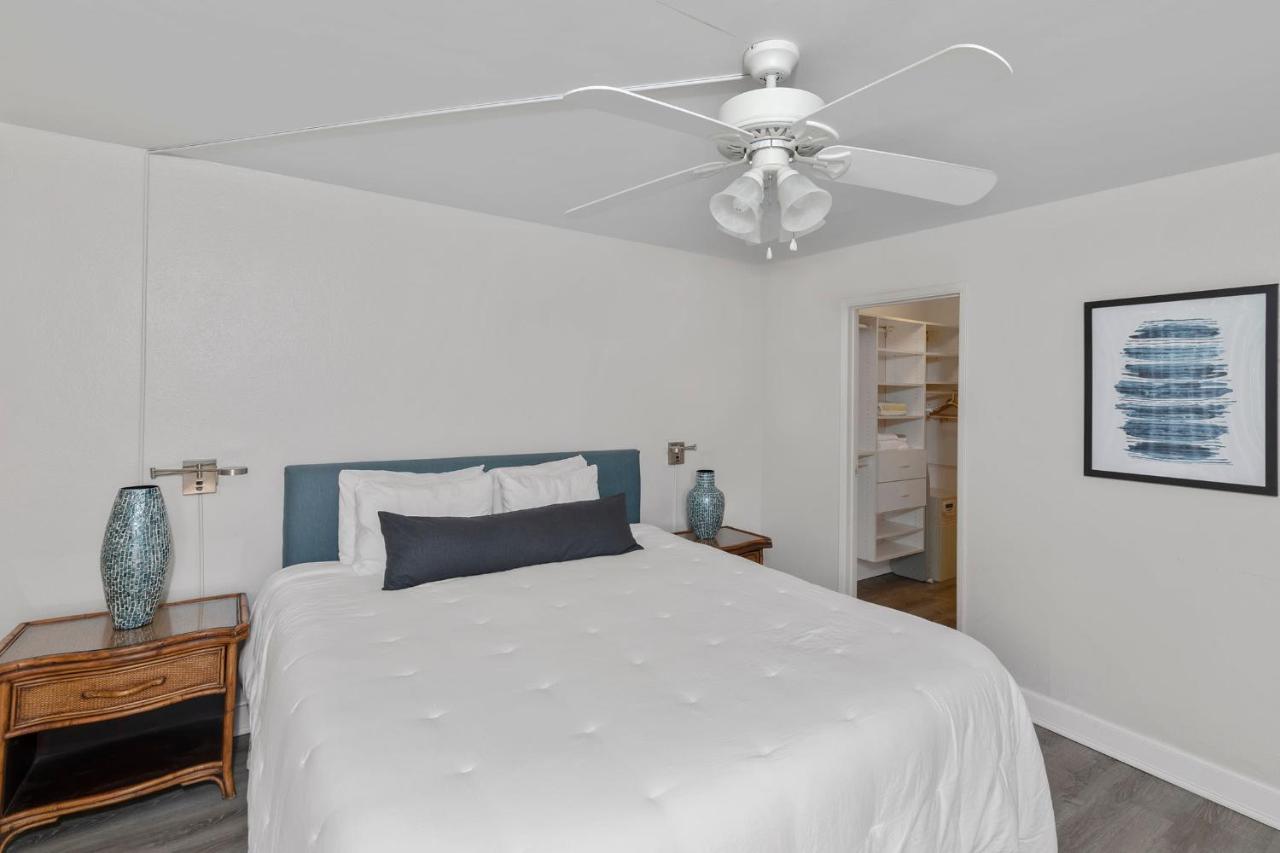 Incredible Beachfront 1Br - Sleeps 4 Awesome Location And In The Center Of Restaurants Many Beaches Golf And More Kahana Exterior foto