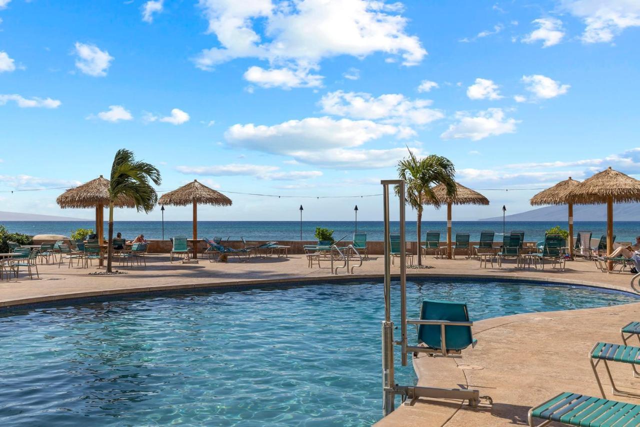 Incredible Beachfront 1Br - Sleeps 4 Awesome Location And In The Center Of Restaurants Many Beaches Golf And More Kahana Exterior foto