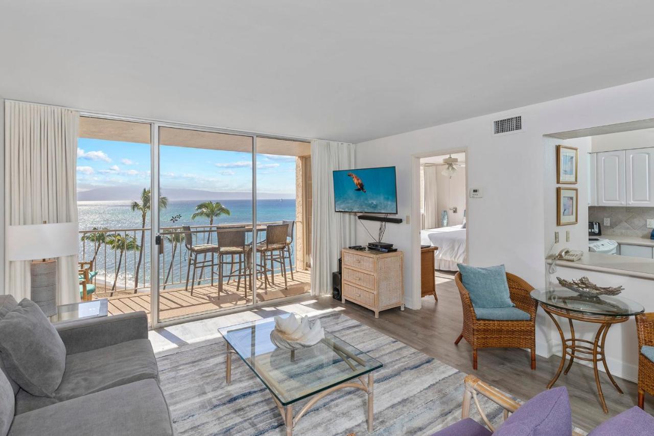 Incredible Beachfront 1Br - Sleeps 4 Awesome Location And In The Center Of Restaurants Many Beaches Golf And More Kahana Exterior foto